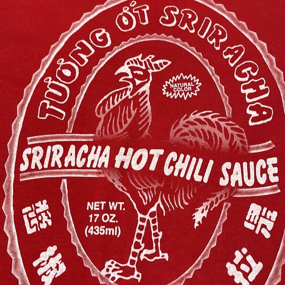 SRIRACHA HOT 🌶 CHILI SAUCE 🔥 Tee - Picture 4 of 7